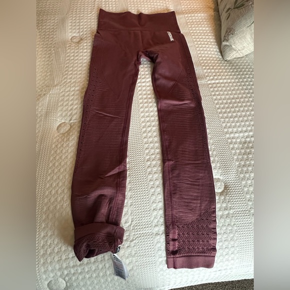 lululemon and gymshark Leggings - Picture 5 of 13